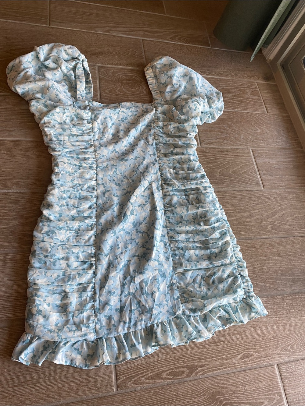 Chelsea28 Light Blue Floral Puff-Sleeve Mini Dress